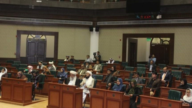  انتقاد سنا از عدم پاسخگویی مقام‌های دولتی؛ وزیر حج هم به این مجلس حاضر نشد